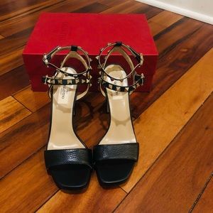 Valentino rockstud sandal new